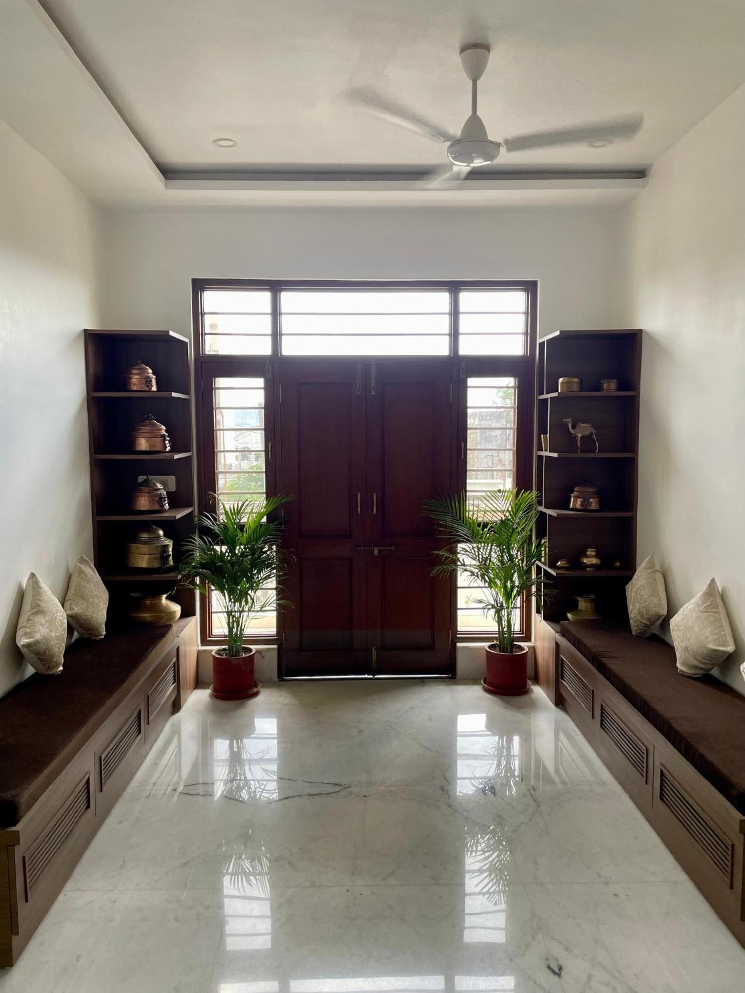 Karni Nivvas - Luxury Redefined Villa อุเดเปอร์ ภายนอก รูปภาพ