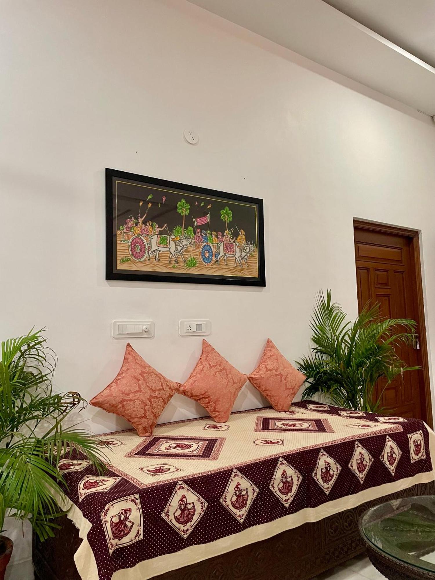 Karni Nivvas - Luxury Redefined Villa อุเดเปอร์ ภายนอก รูปภาพ