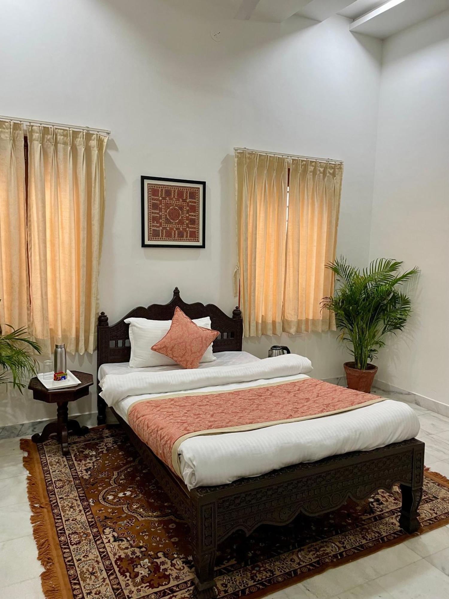 Karni Nivvas - Luxury Redefined Villa อุเดเปอร์ ภายนอก รูปภาพ